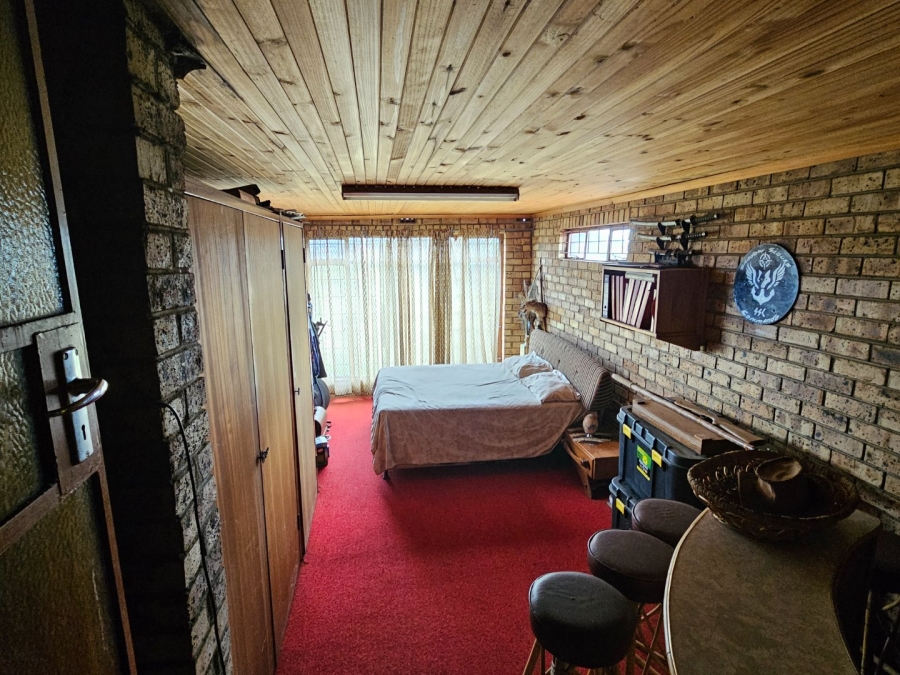 8 Bedroom Property for Sale in Potchefstroom Rural North West